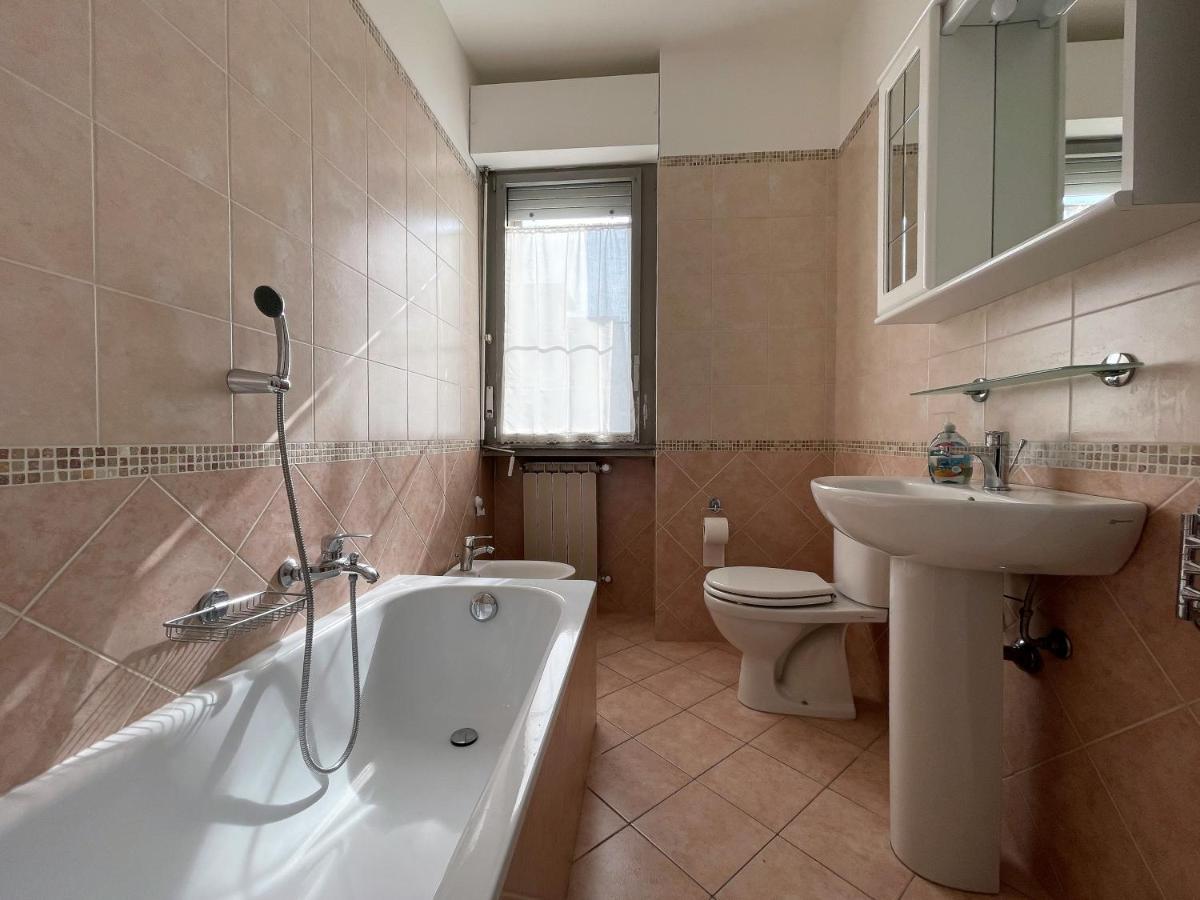 Stefano'S Guests House: 2 Bedrooms & Parking In Viareggio Exteriér fotografie